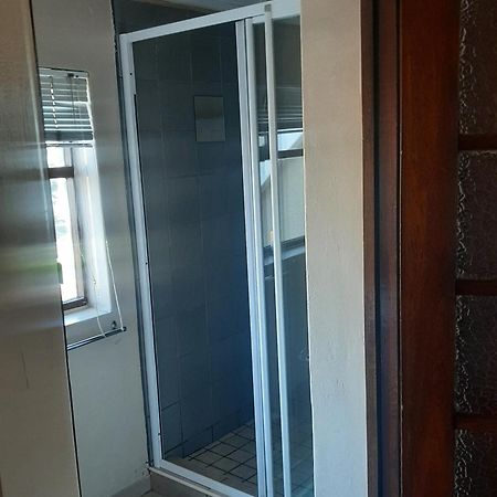 Triple S Guest House Cape Town Exterior photo