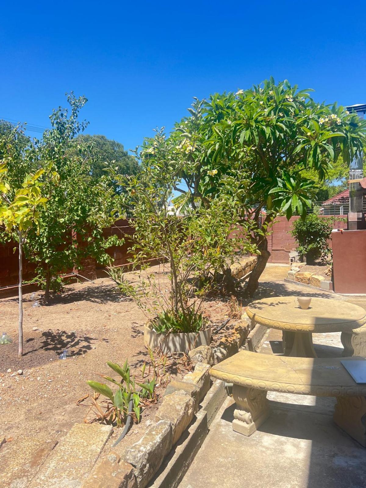 Triple S Guest House Cape Town Exterior photo