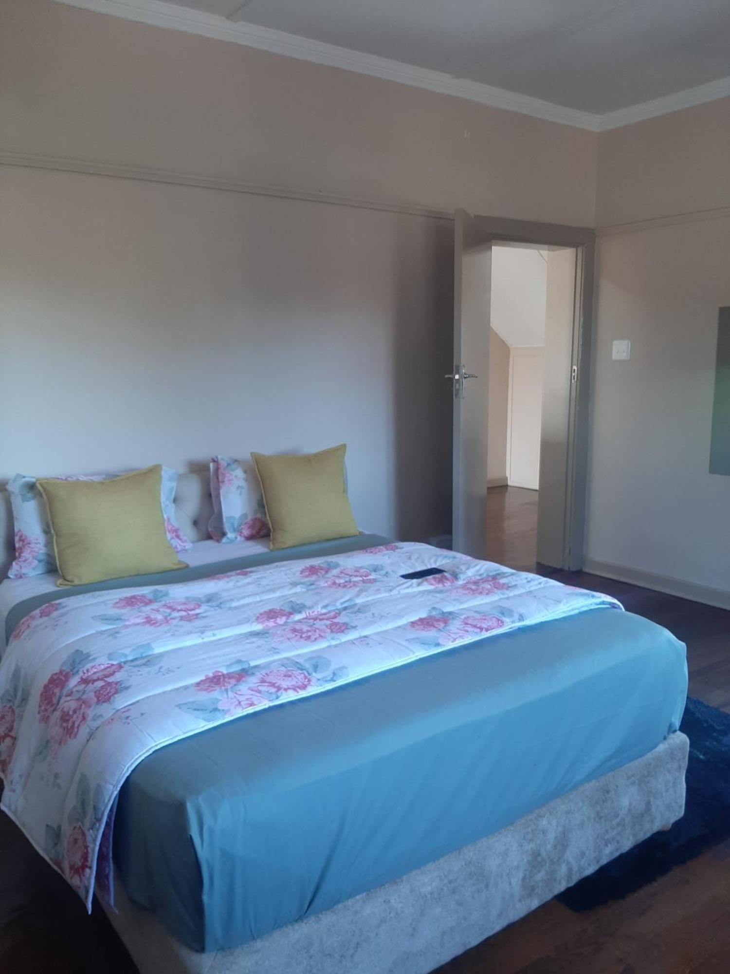 Triple S Guest House Cape Town Exterior photo